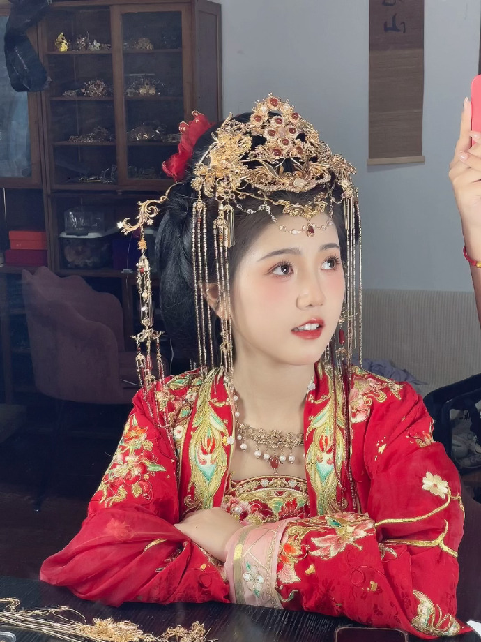 《八仙》惊艳暑期档，豆瓣评分8.3领跑，彩蛋揭秘天庭真相